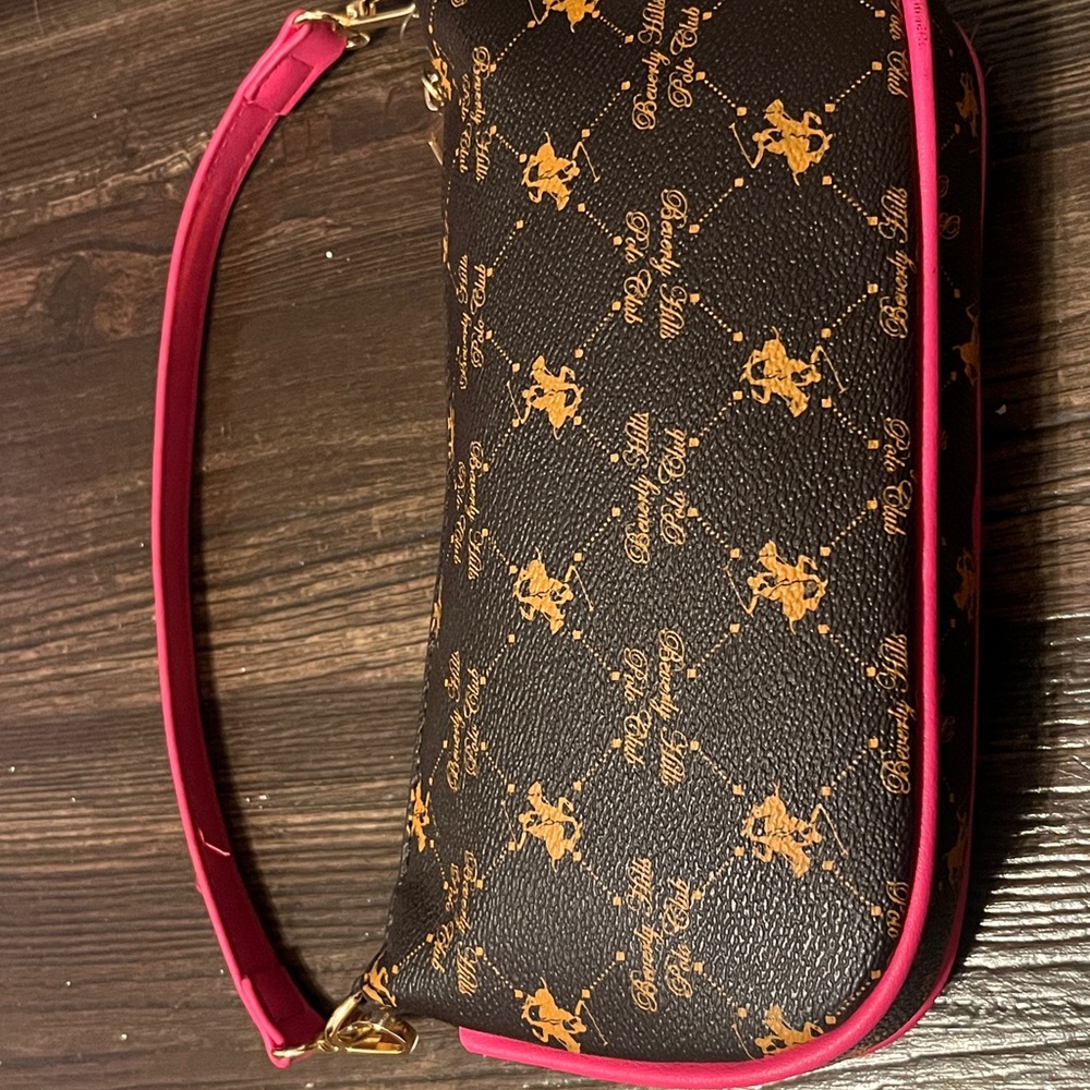 Elegant Black and Gold Women's Bag